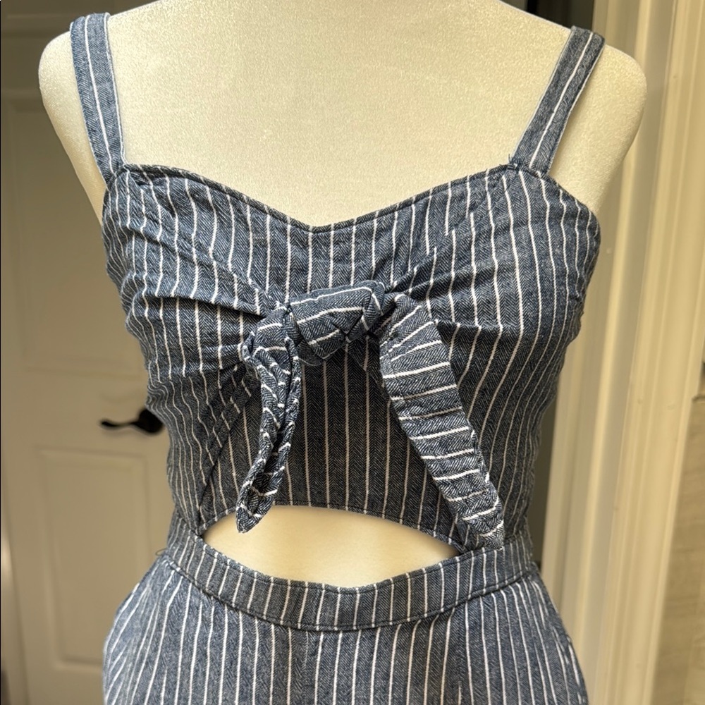Abercrombie & Fitch Blue Denim Jumpsuit with Fitted Bodice - Picture 3 of 6
